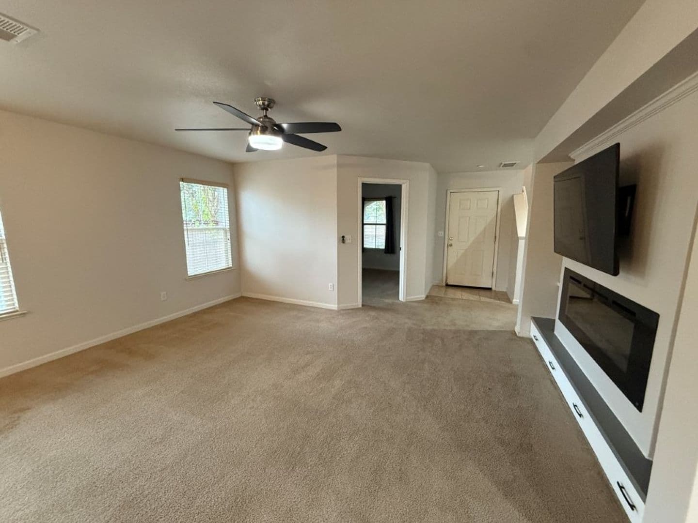 Fairfield House: 2777 Whitney