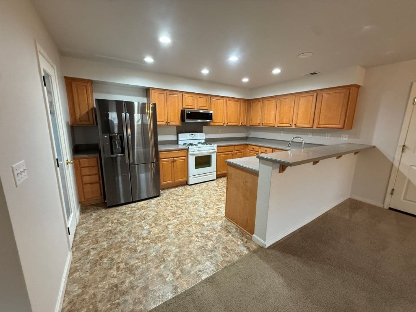 Fairfield House: 2777 Whitney