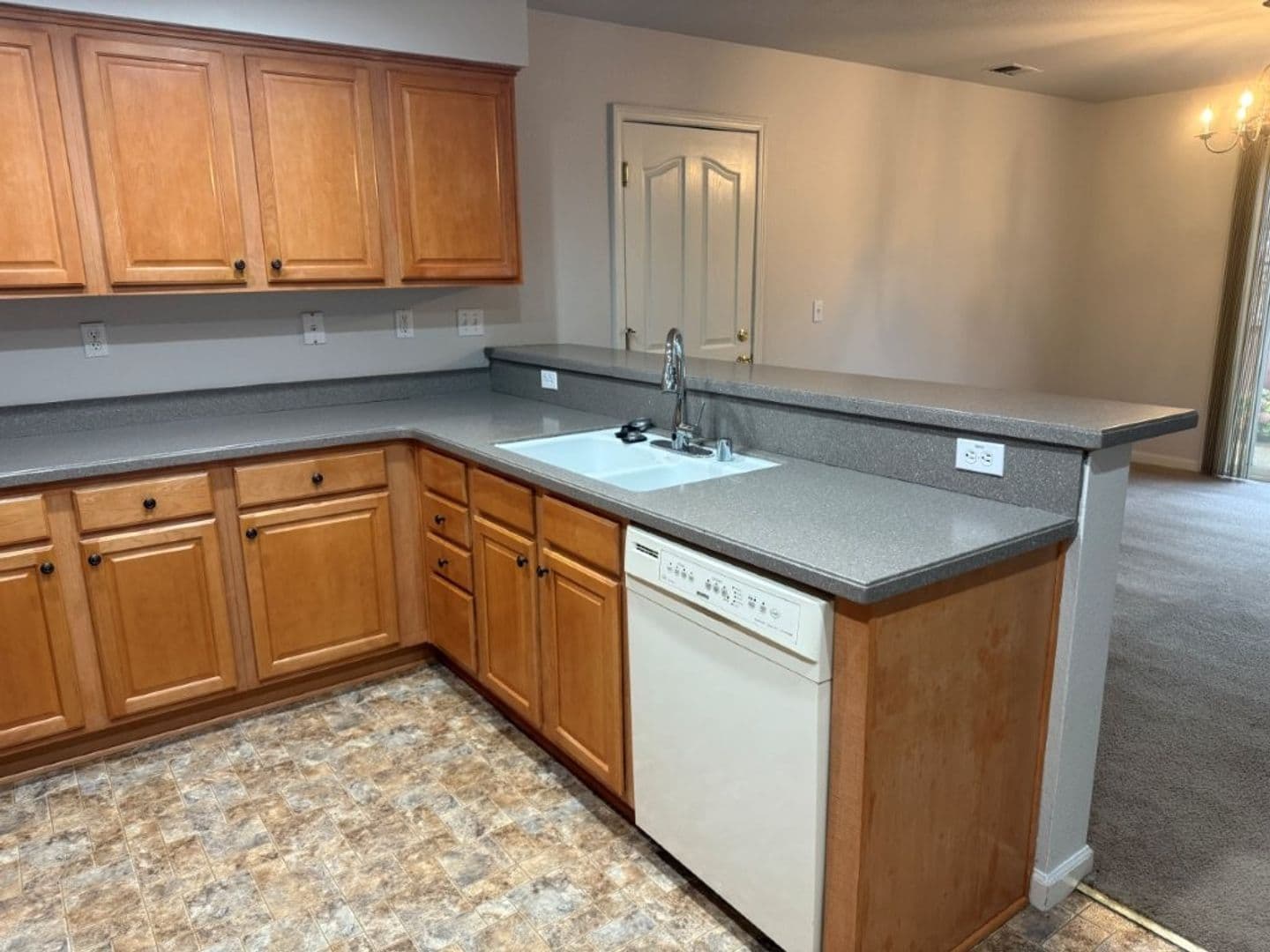 Fairfield House: 2777 Whitney