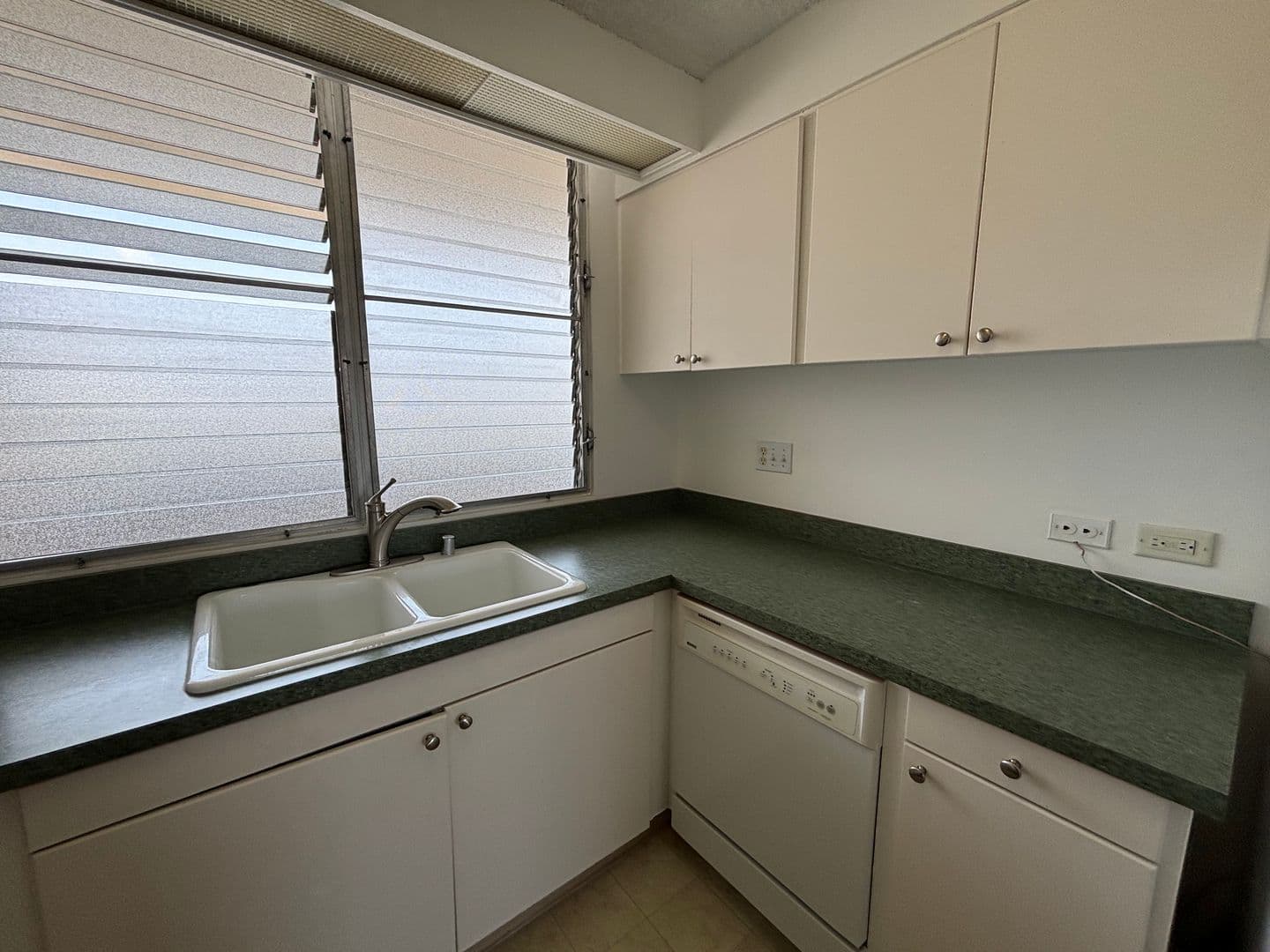 Honolulu Condo: 1212 Punahou St