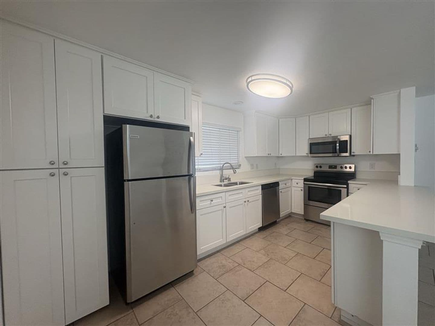 Long Beach Apartment: 1518 E. 3rd St