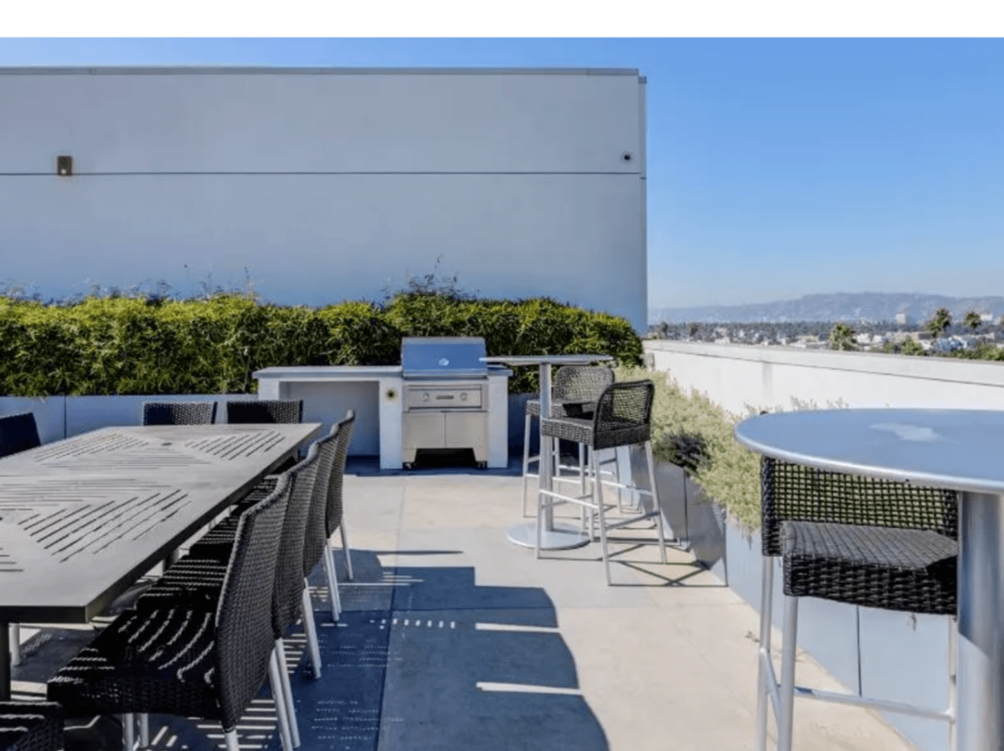 Los Angeles Apartment: 535 S Kingsley Dr. - 201