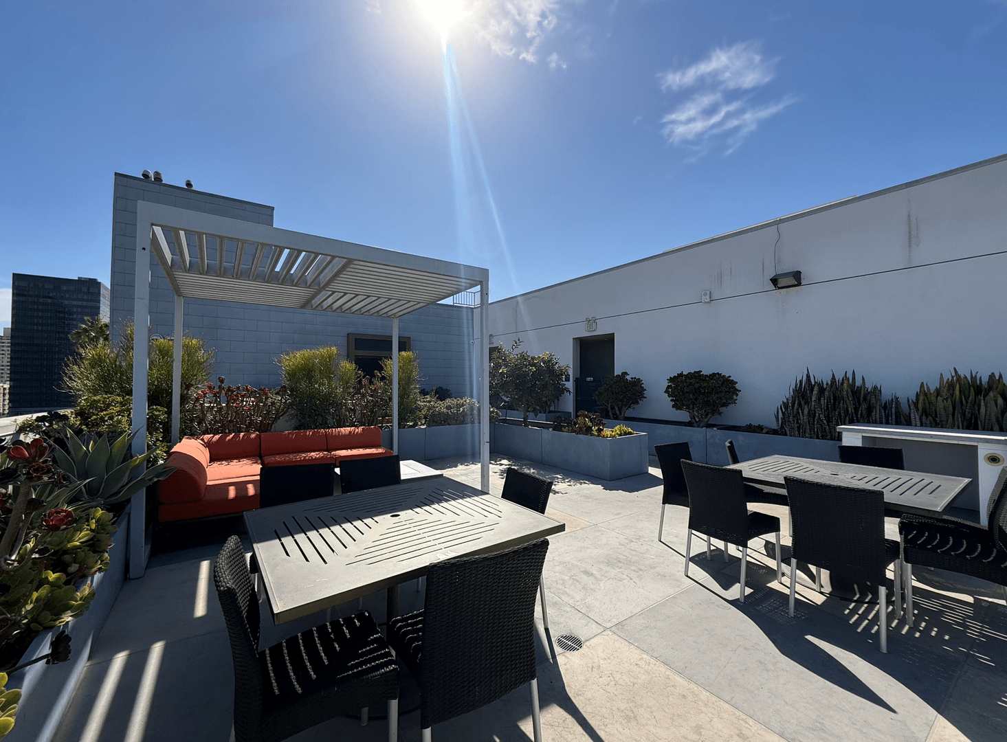 Los Angeles Apartment: 535 S Kingsley Dr. - 602