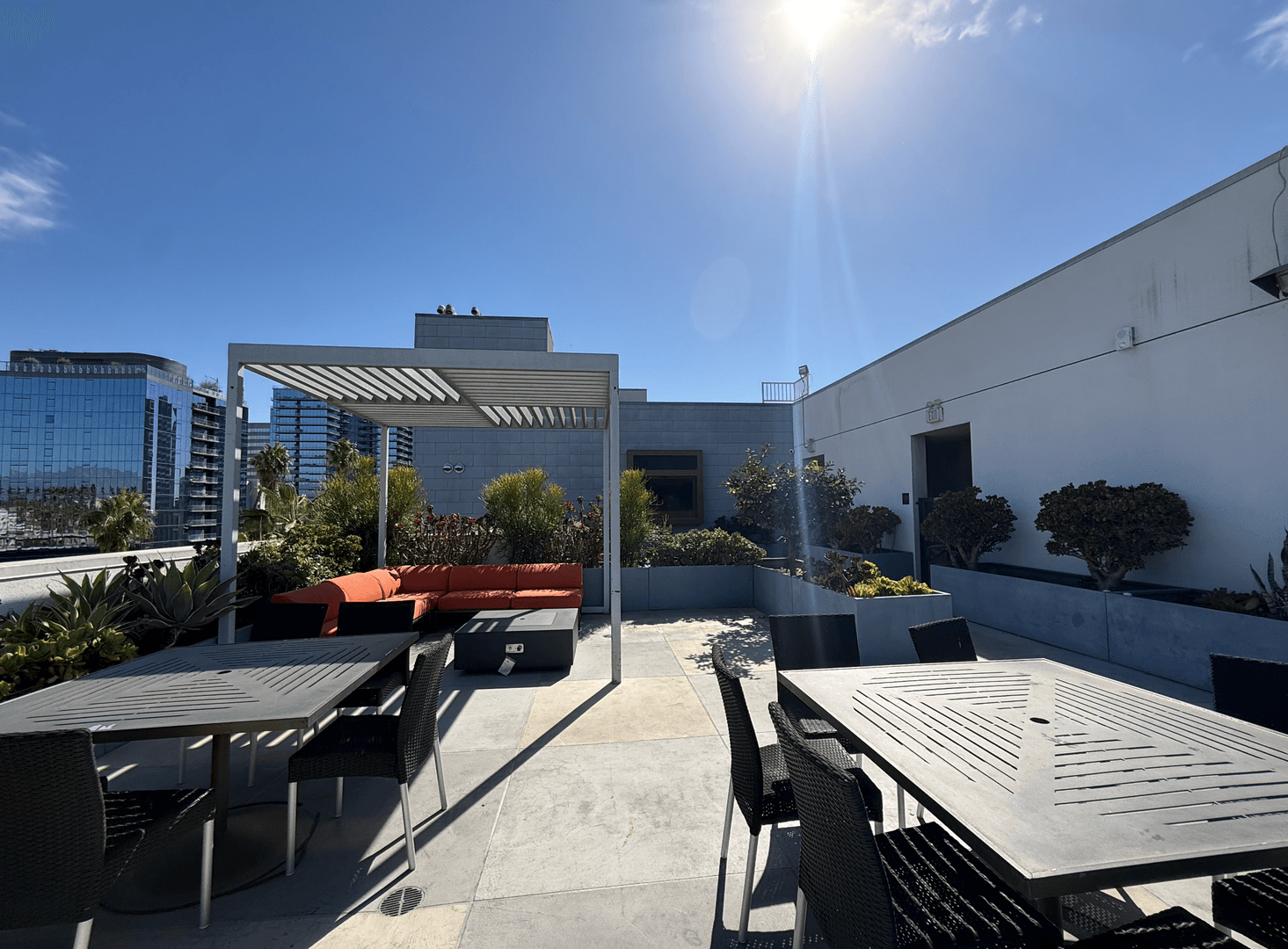 Los Angeles Apartment: 535 S Kingsley Dr. - 602