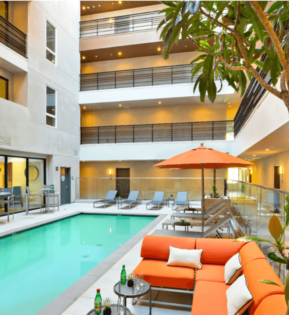 Los Angeles Apartment: 535 S Kingsley Dr. - 201