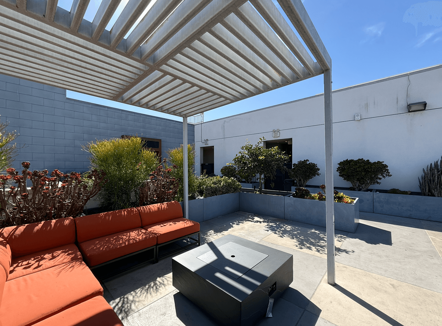Los Angeles Apartment: 535 S Kingsley Dr. - 602