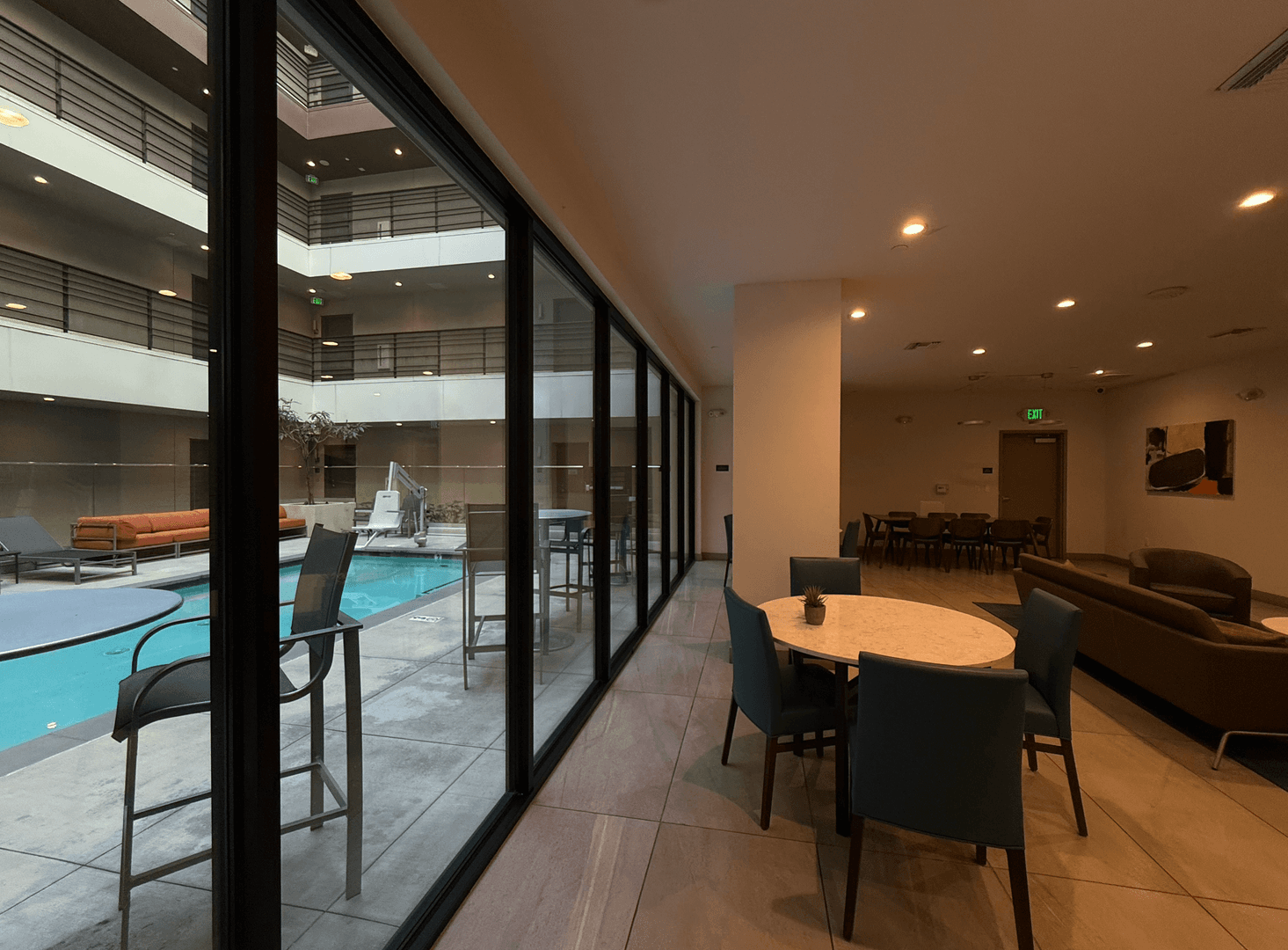Los Angeles Apartment: 535 S Kingsley Dr. - 602