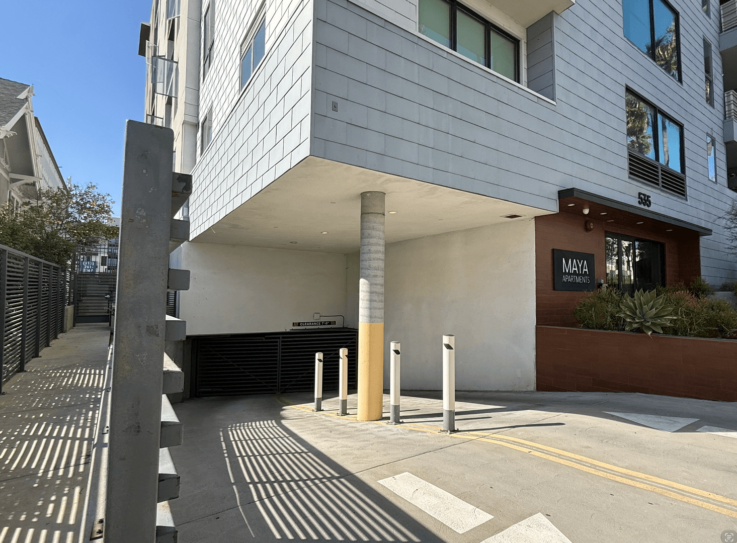 Los Angeles Apartment: 535 S Kingsley Dr. - 602