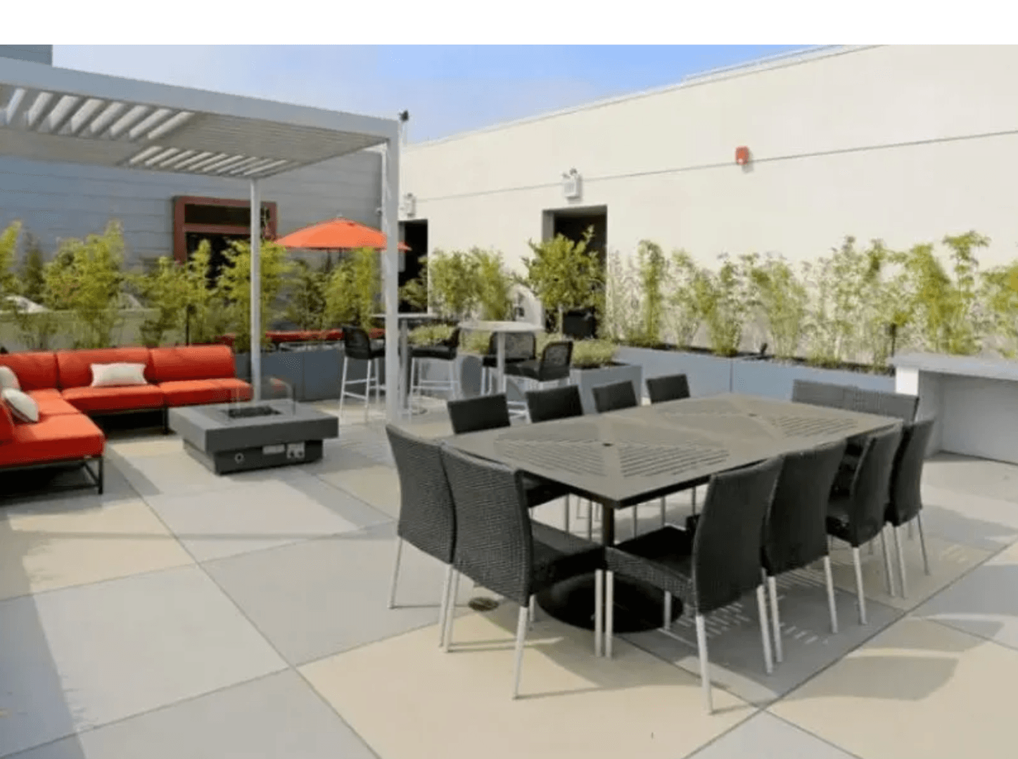 Los Angeles Apartment: 535 S Kingsley Dr. - 511