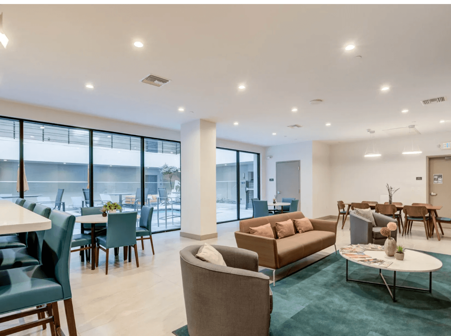Los Angeles Apartment: 535 S Kingsley Dr. - 606