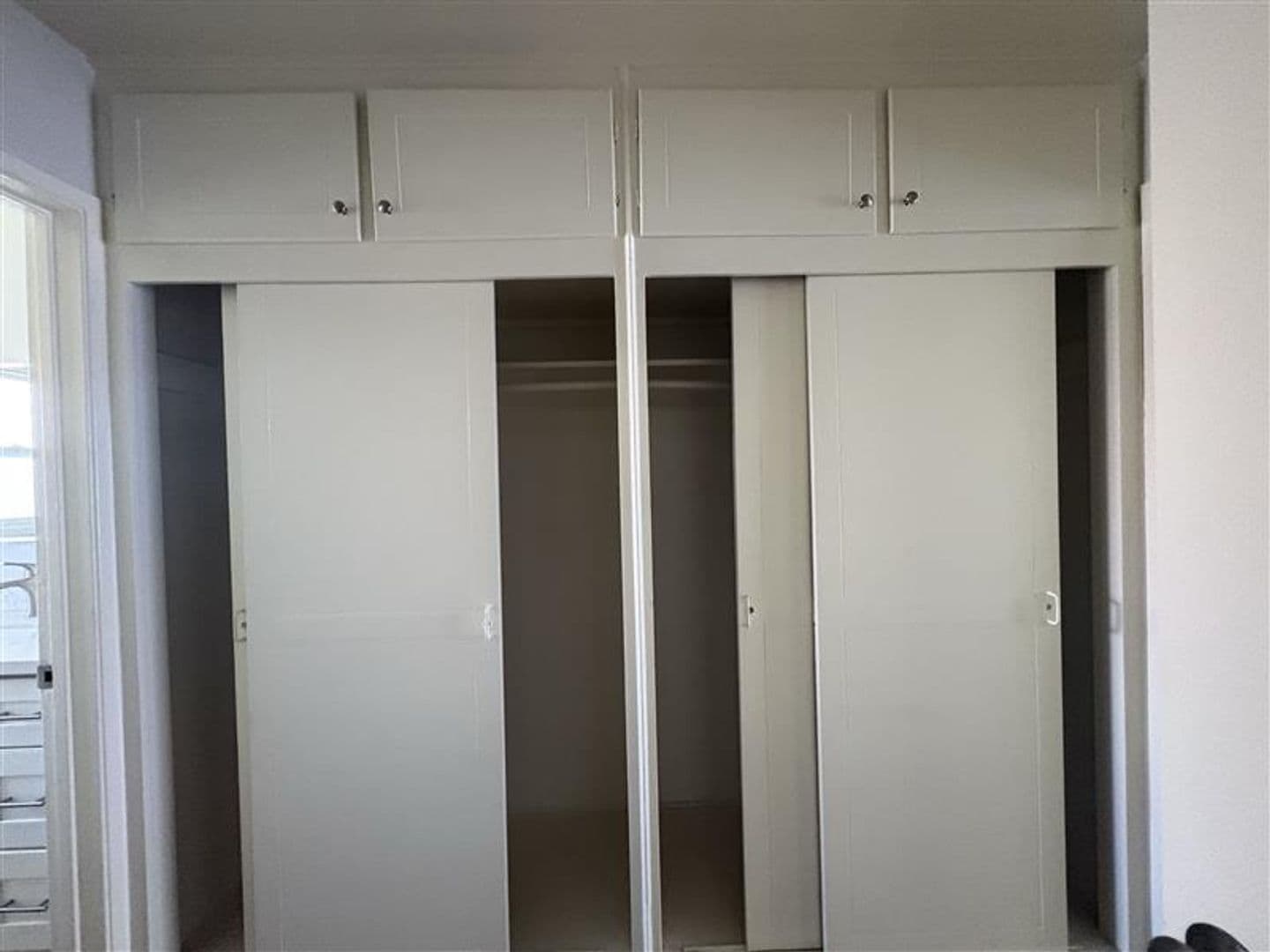 Long Beach Apartment: 201-209 E 12th St