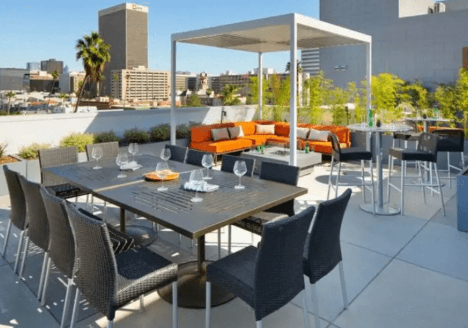 Los Angeles Apartment: 535 S Kingsley Dr. - 201