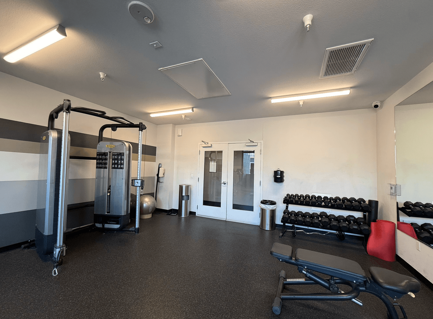 Los Angeles Apartment: 535 S Kingsley Dr. - 602