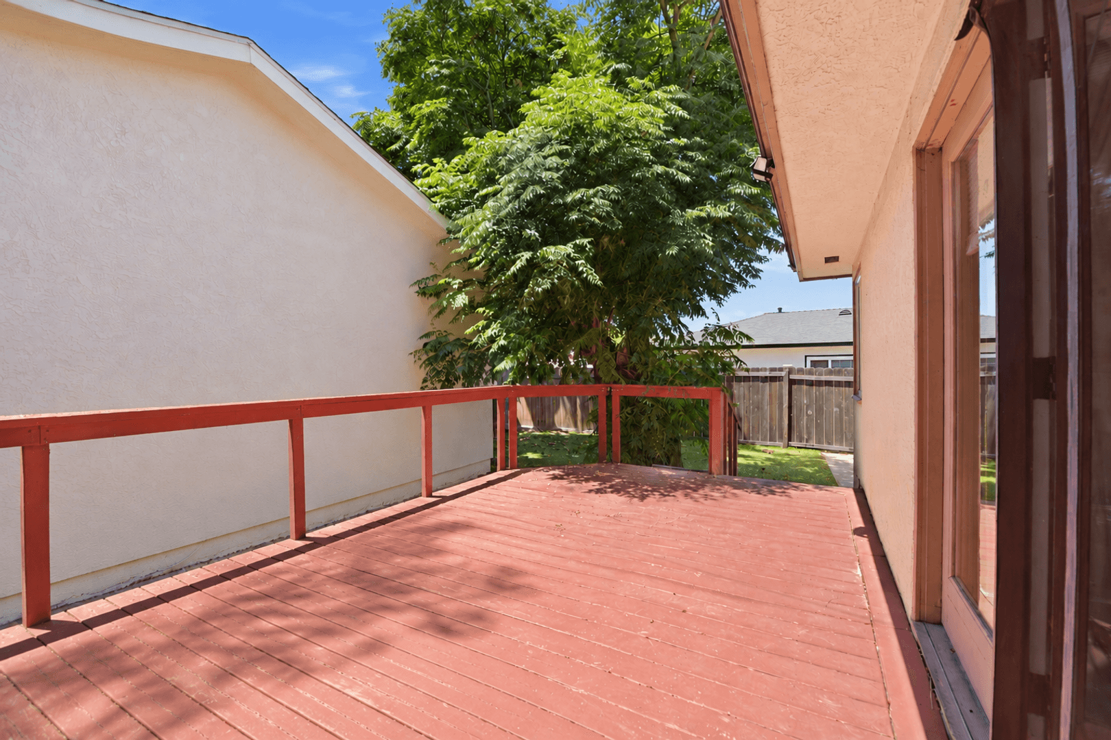 San Diego House: 5172 Brockbank Place