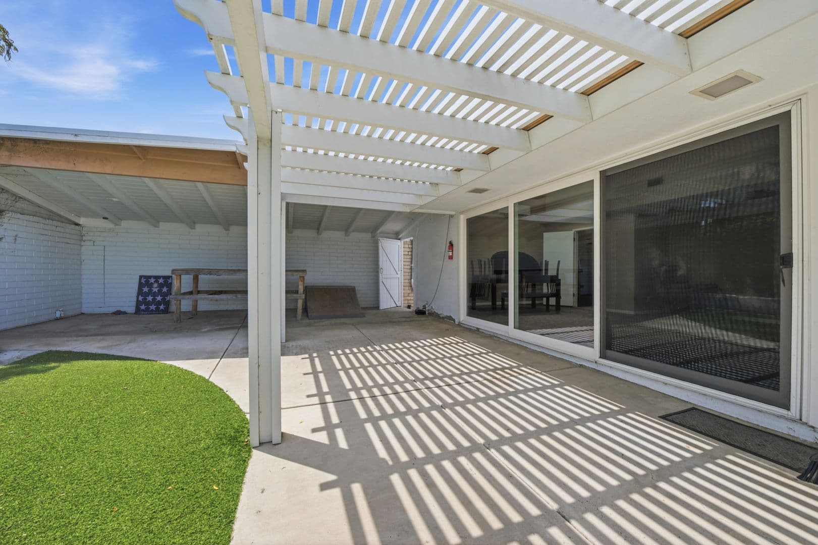 San Diego House: 5231 Remington Road