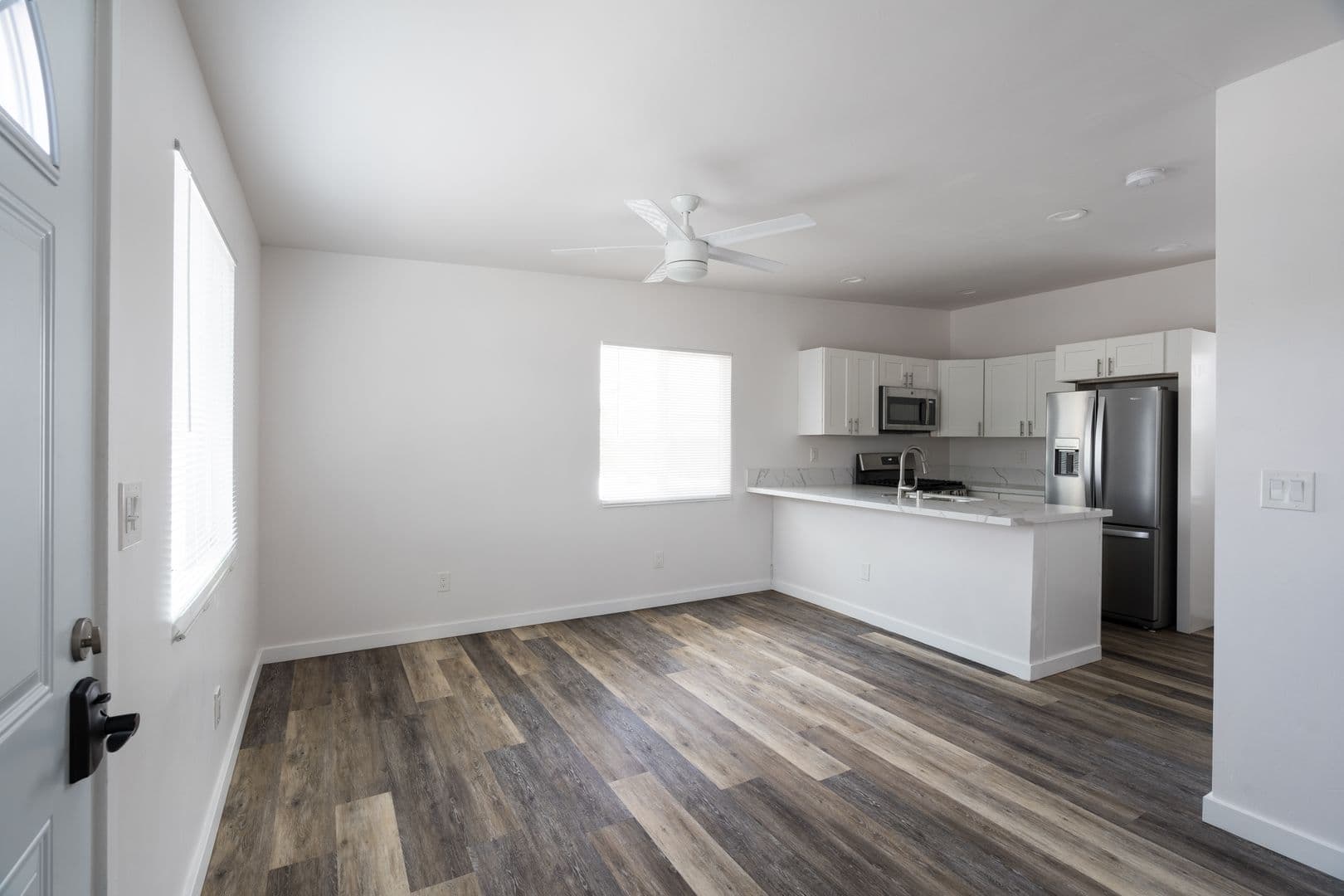 San Diego House: 5290 Manhasset Drive