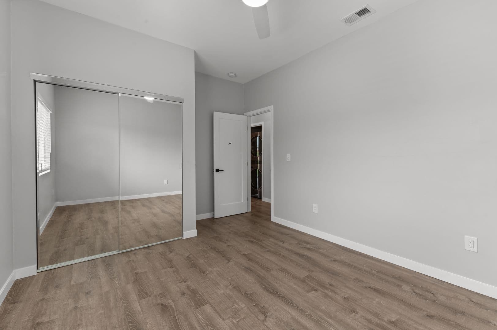 San Diego House: 5350 West Falls View Drive