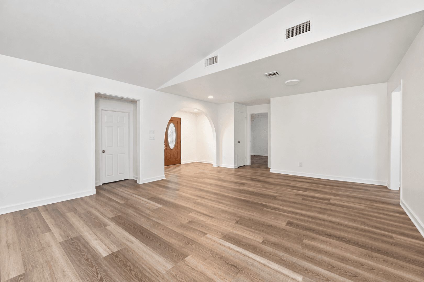 San Diego House: 5241 Remington Road