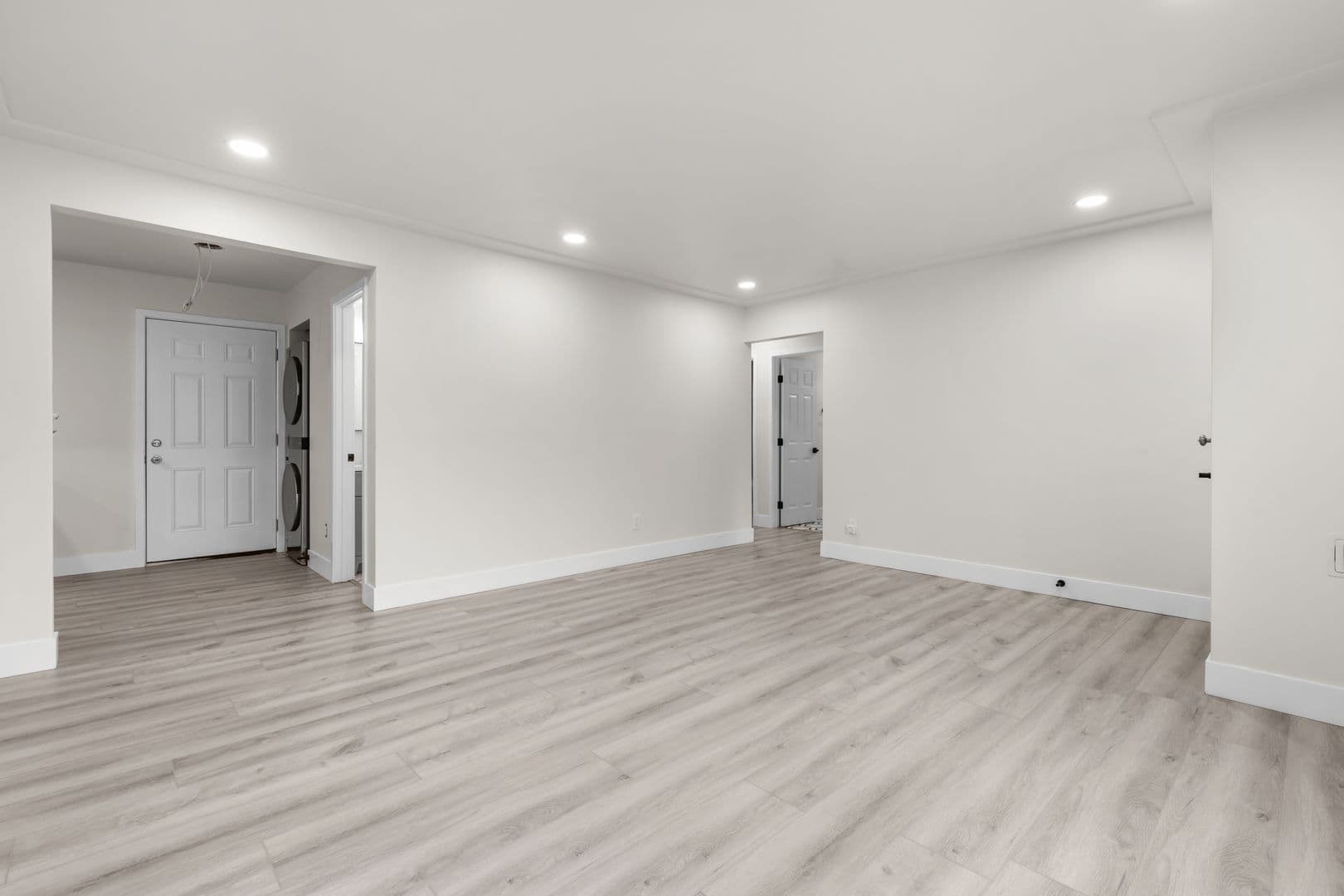 San Diego House: 6246 Rose Street