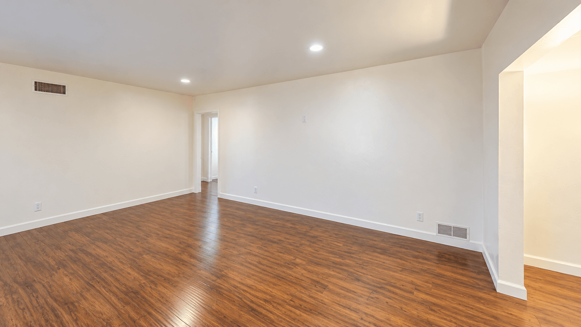 San Diego House: 5531 Mary Lane Drive