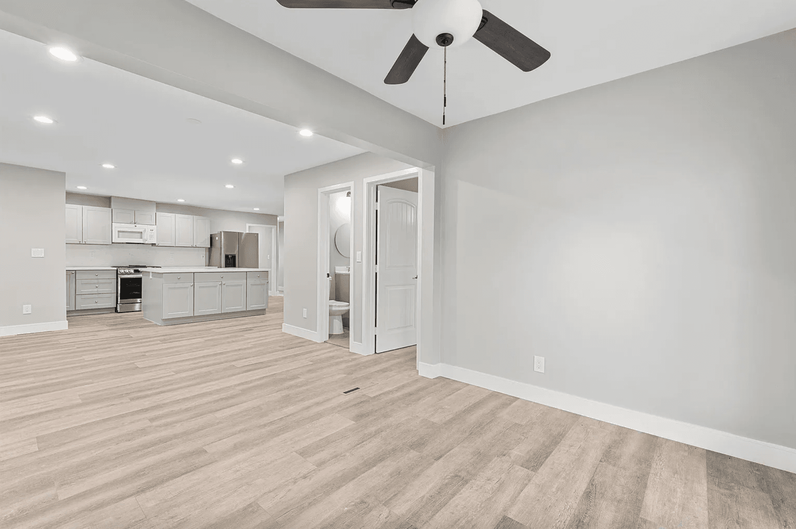 San Diego House: 6232 Dorothy Drive