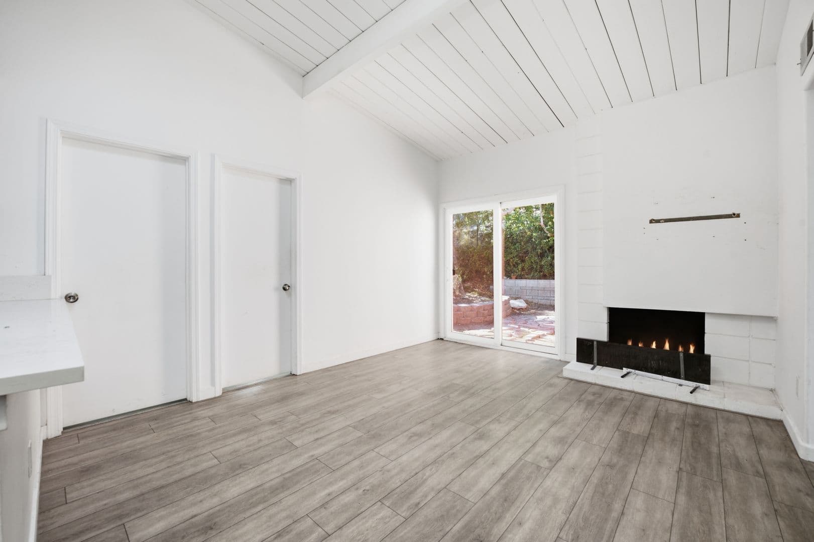 San Diego House: 4955 Baja Court