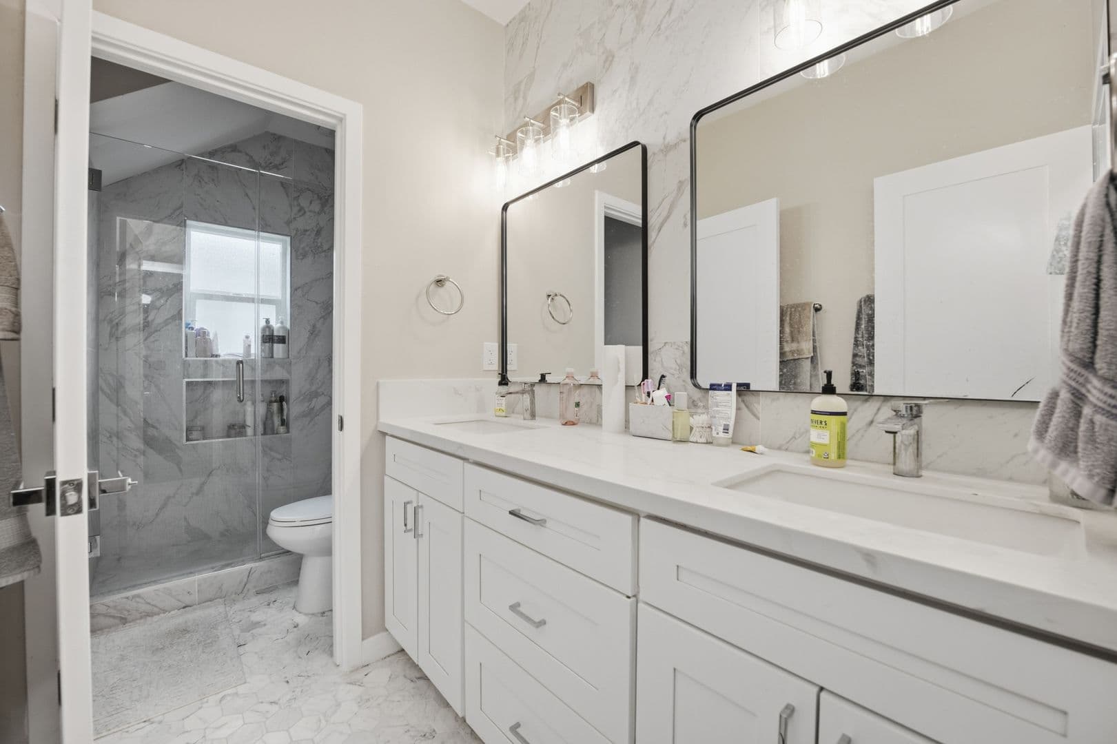 San Diego House: 4924-1 Tierra Baja Way
