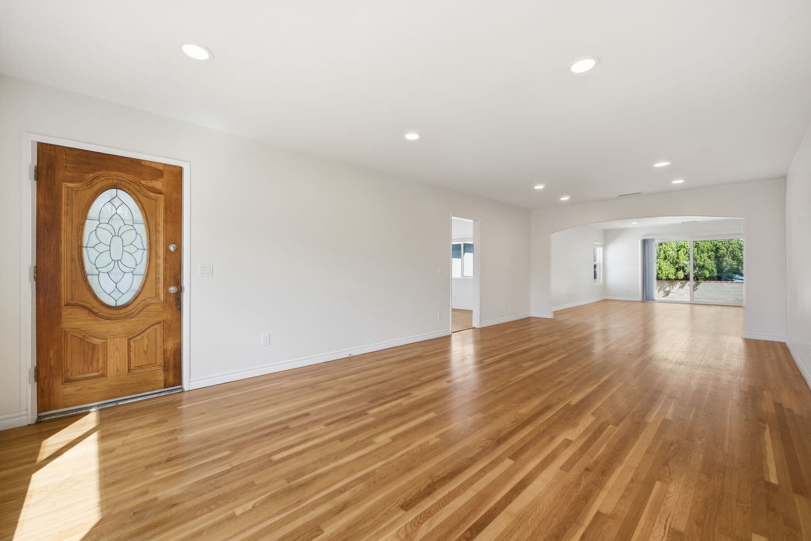 San Diego House: 6230 Rose Street
