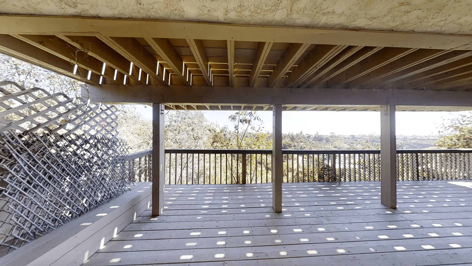 San Diego House: 5539-5541 Dorothy Drive