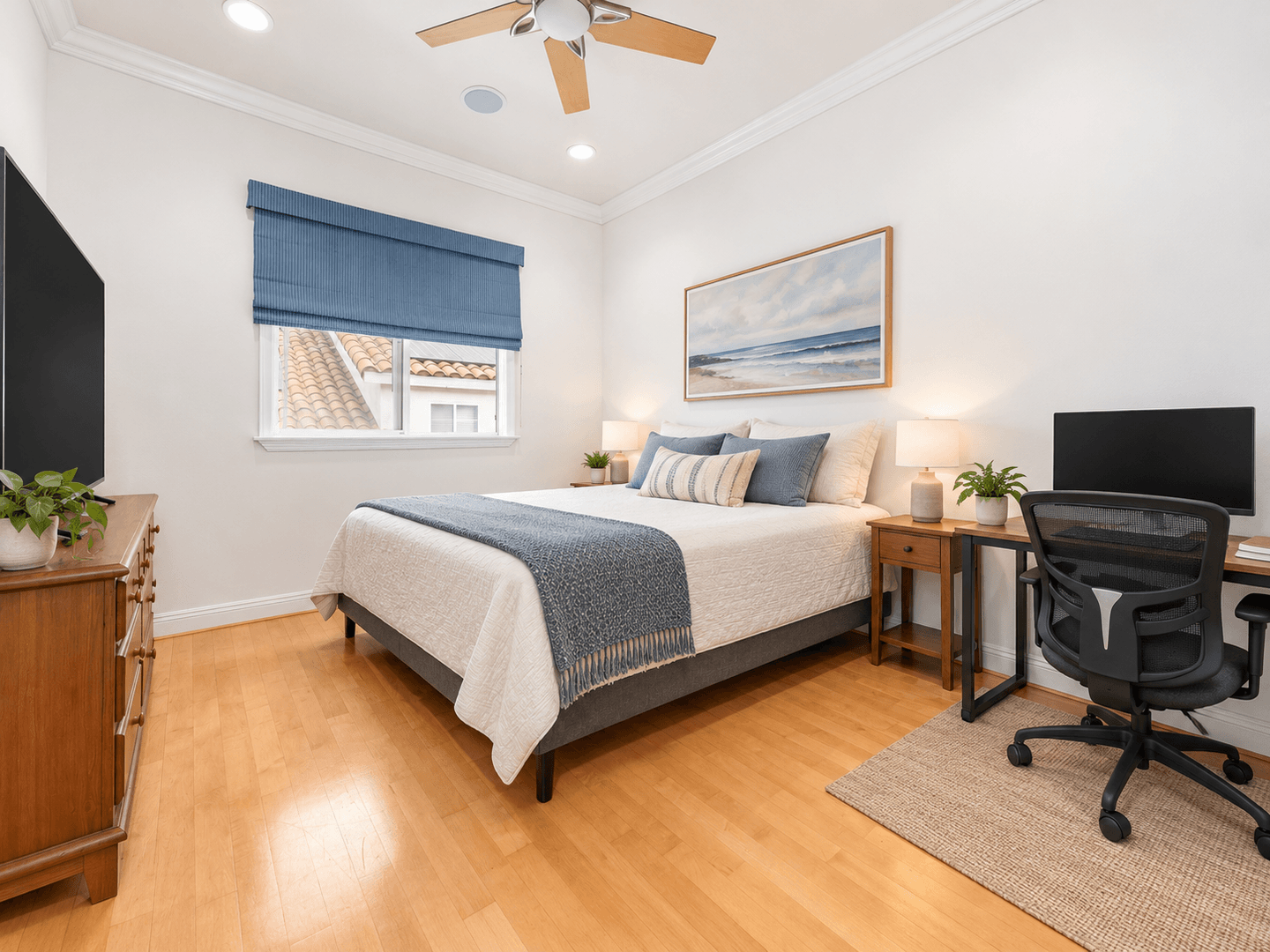 San Diego House: 6233 Rose Street