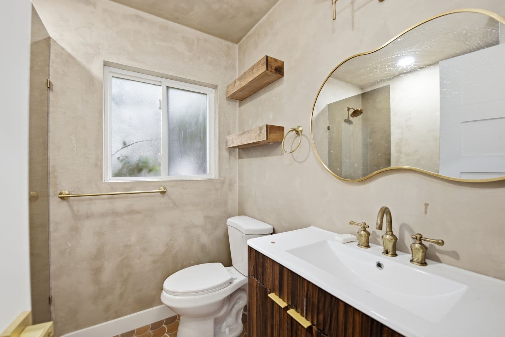 San Diego House: 6209 Mesita Drive