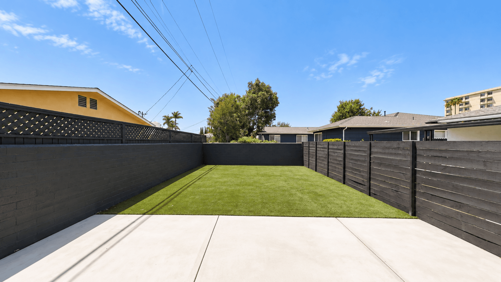 San Diego House: 5575 Mary Lane Drive