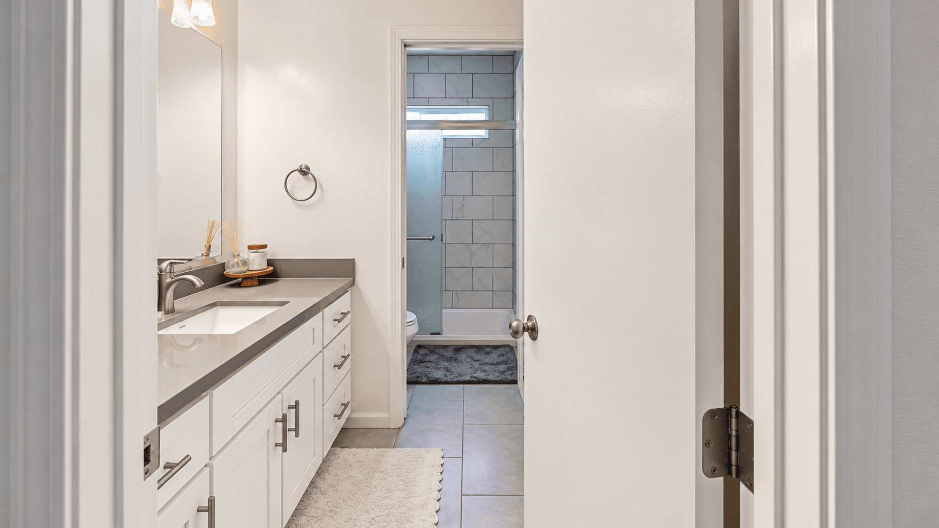 San Diego House: 5531 Mary Lane Drive