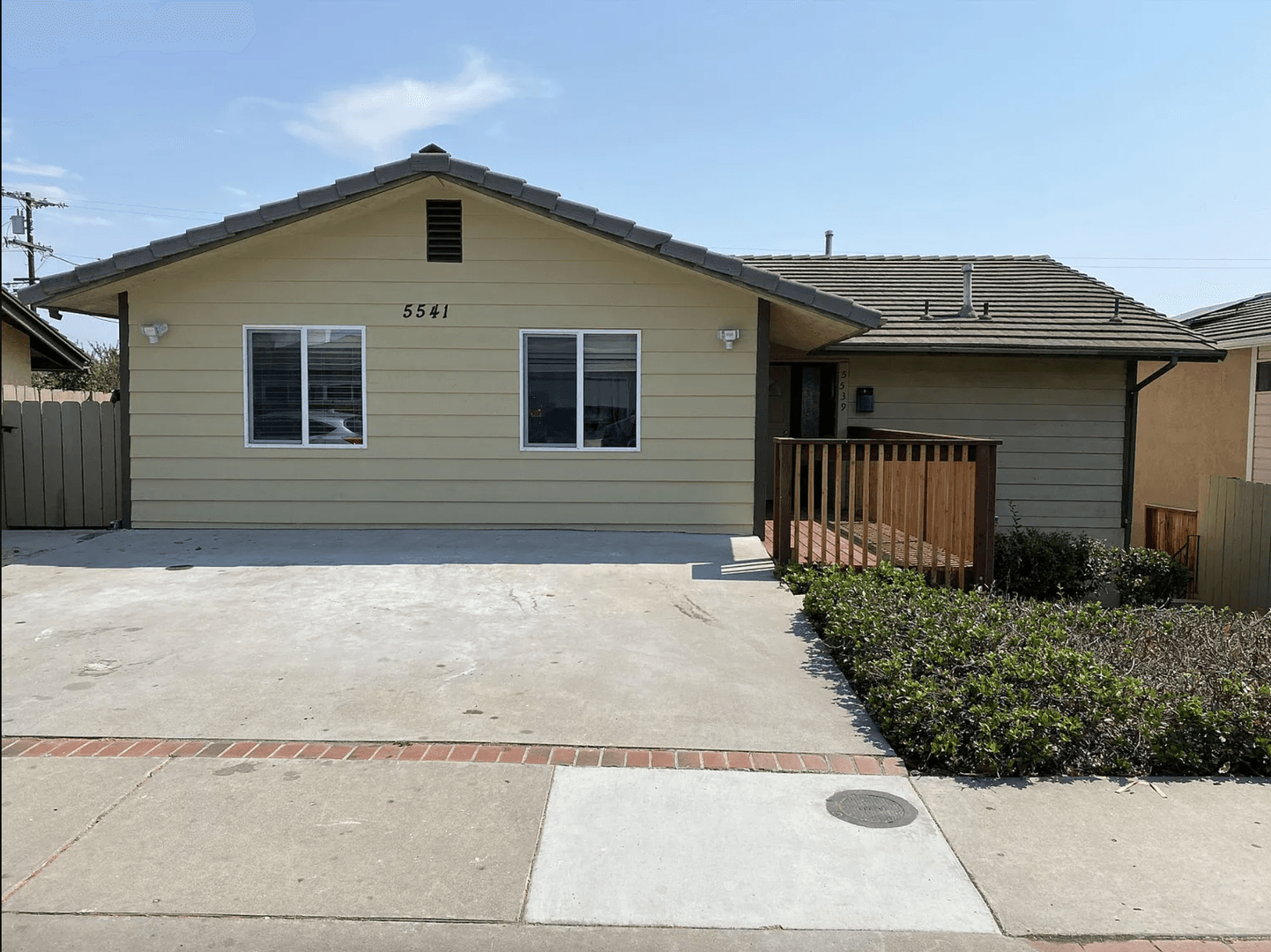 San Diego House: 5539-5541 Dorothy Drive