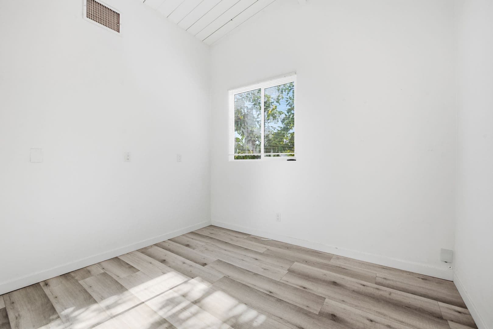 San Diego House: 4955 Baja Court