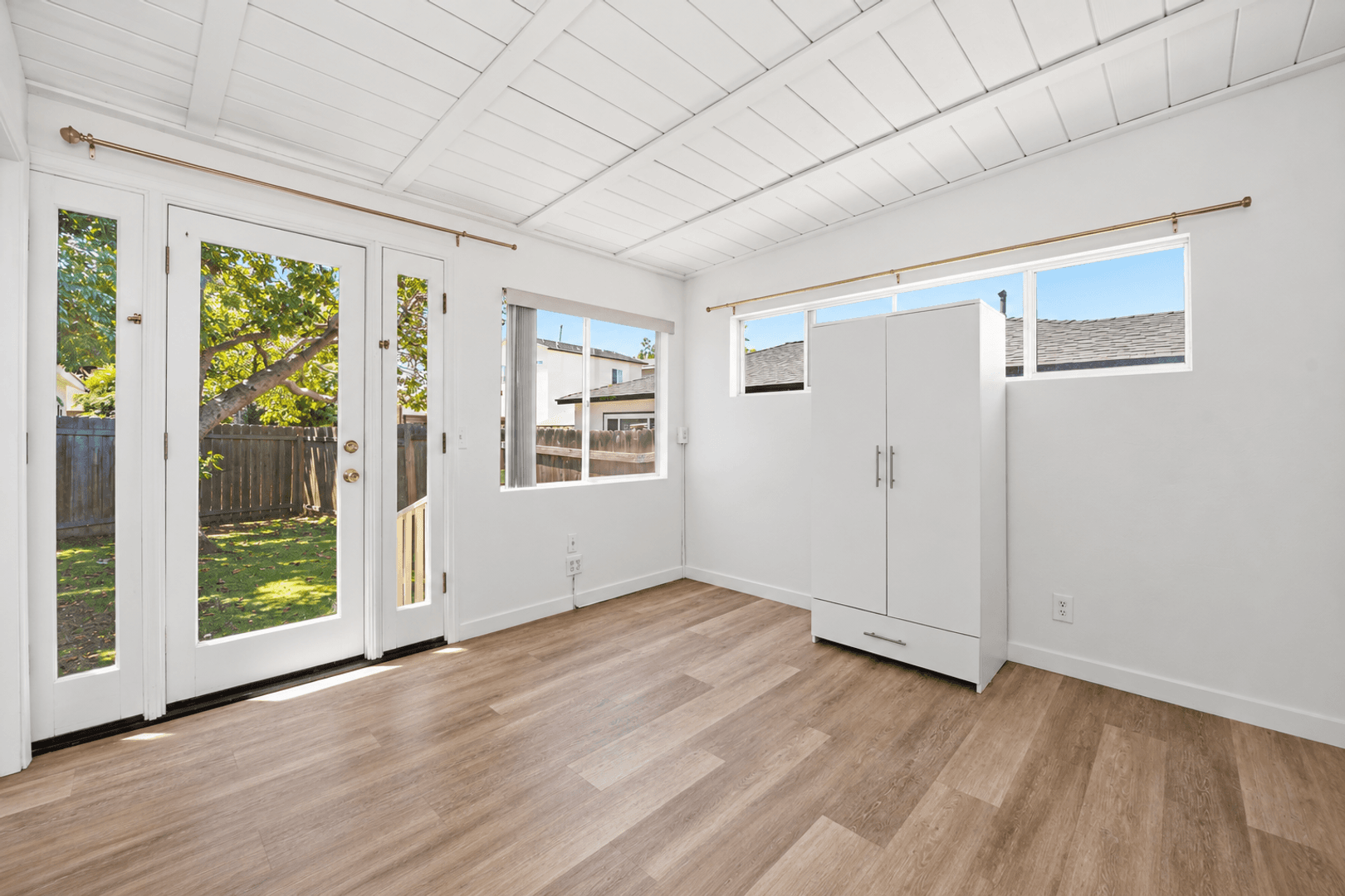 San Diego House: 5172 Brockbank Place
