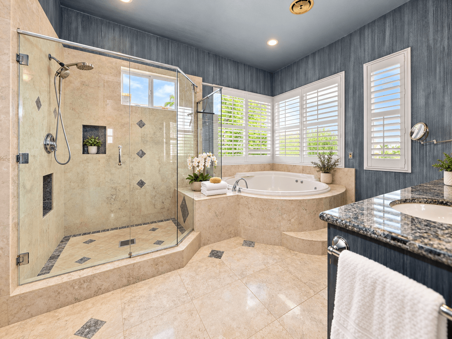 San Diego House: 6233 Rose Street