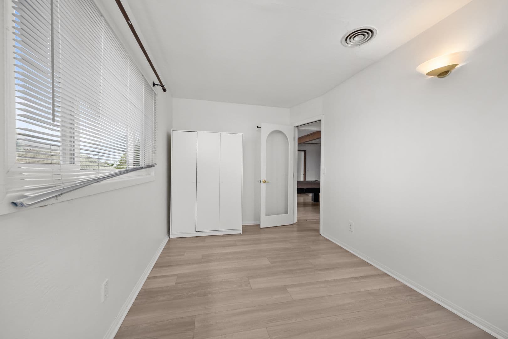 San Diego House: 5454 Mary Lane Drive