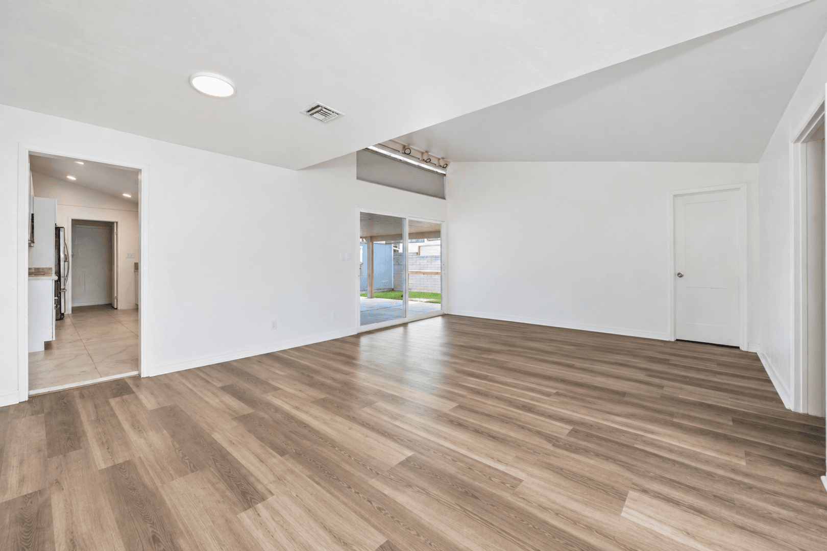San Diego House: 5241 Remington Road