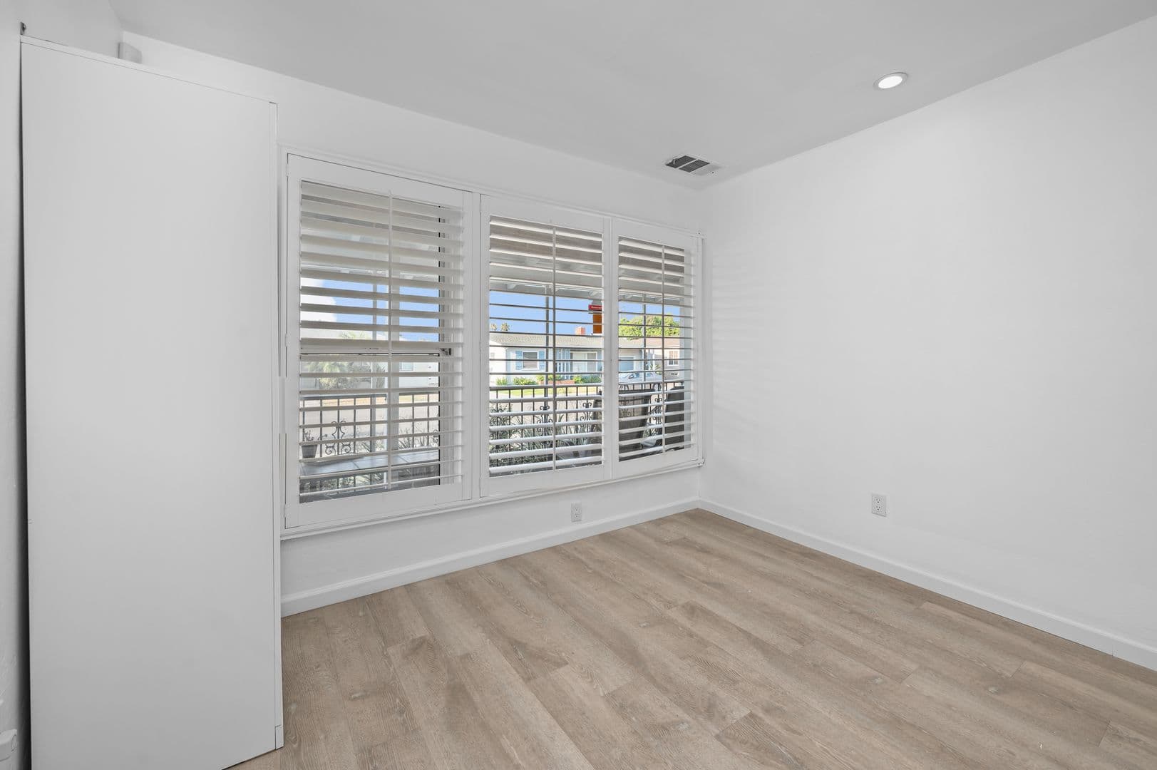 San Diego House: 6218 Pontiac Street