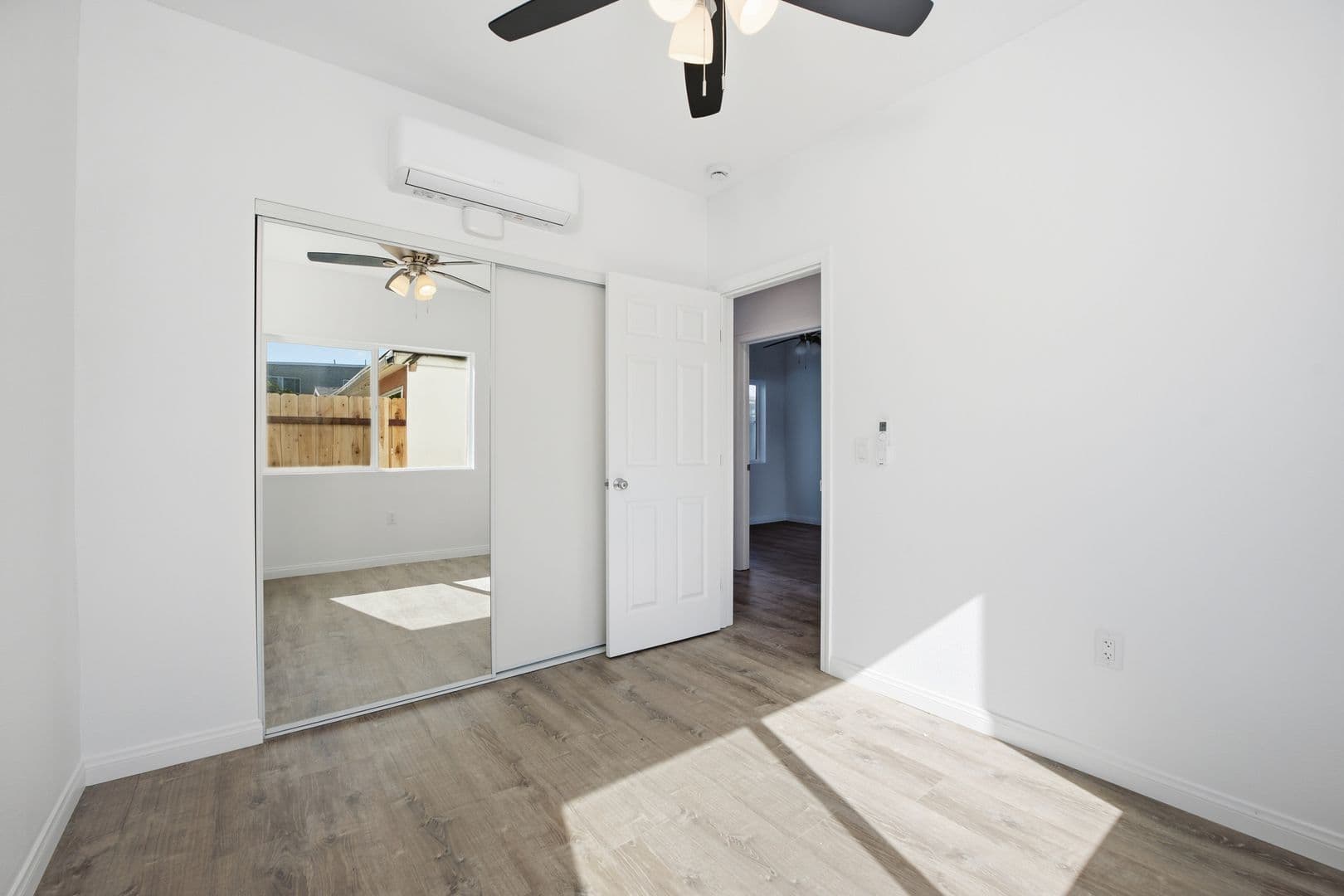 San Diego House: 5444 Brockbank Place