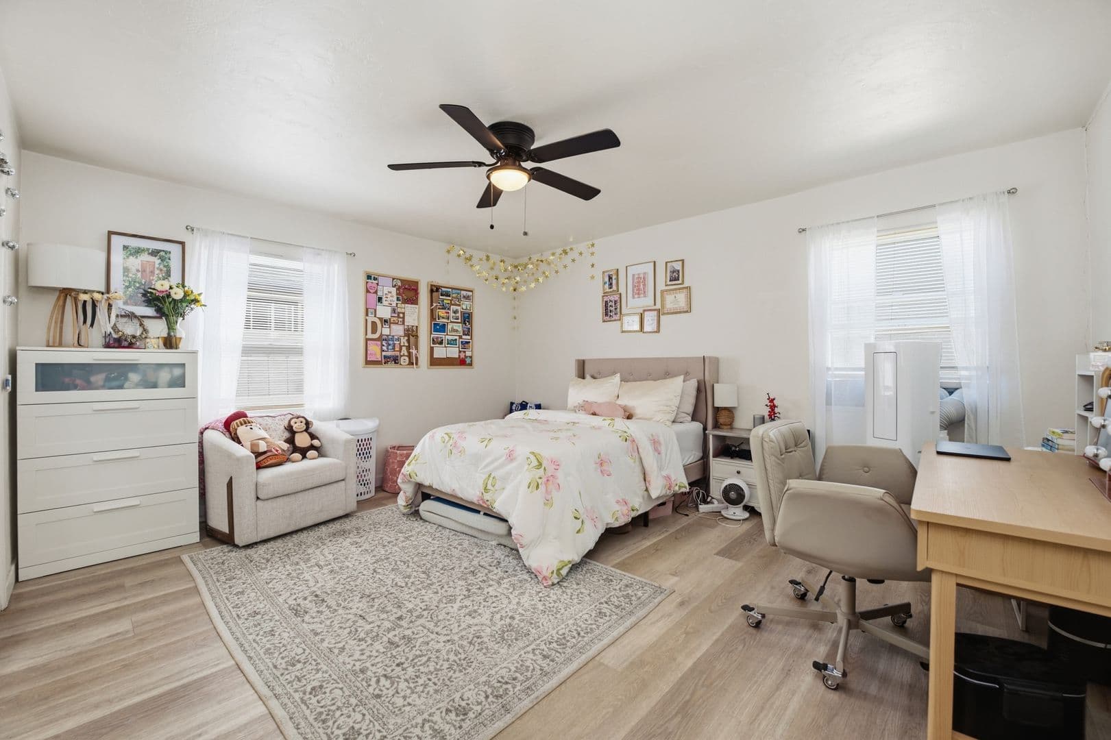 San Diego House: 5154 Brockbank Place