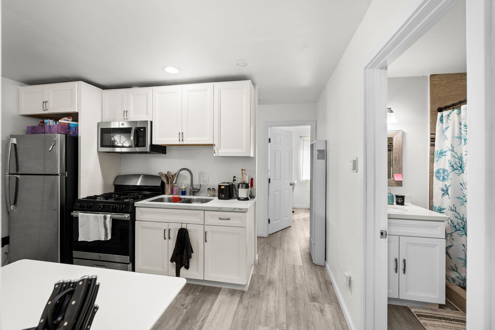 San Diego House: 5332-5334 Redding Road