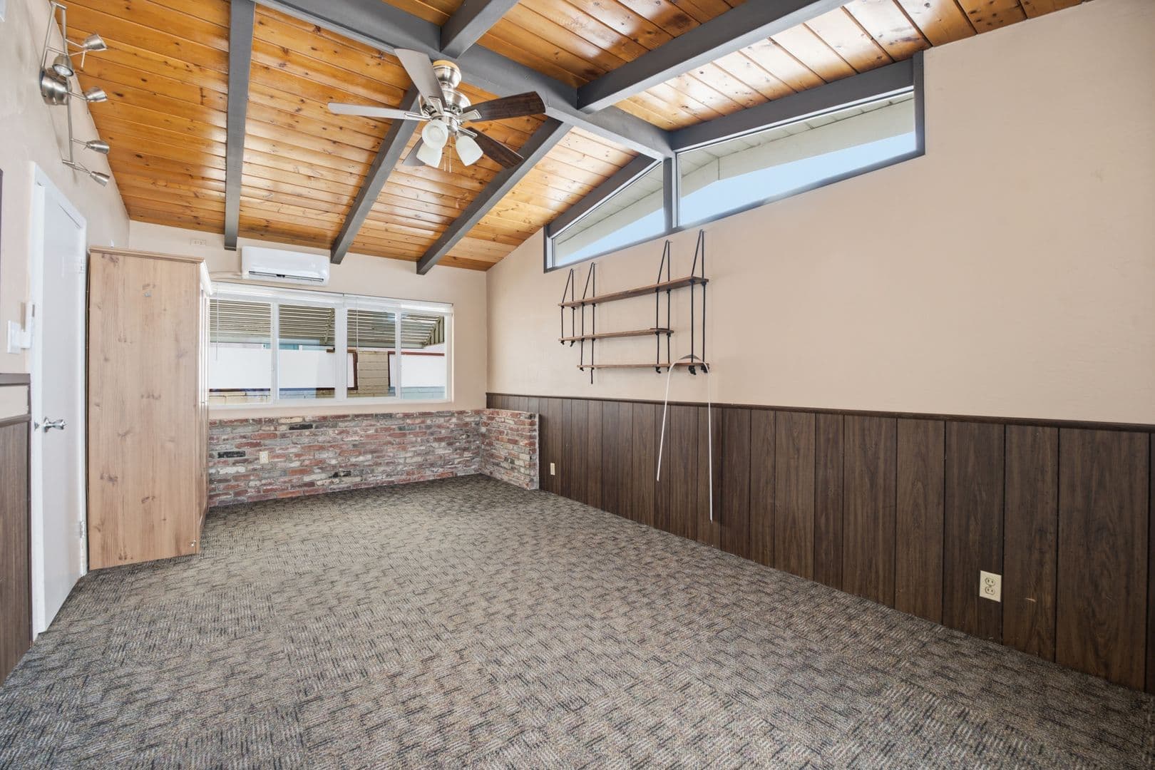 San Diego House: 5231 Remington Road