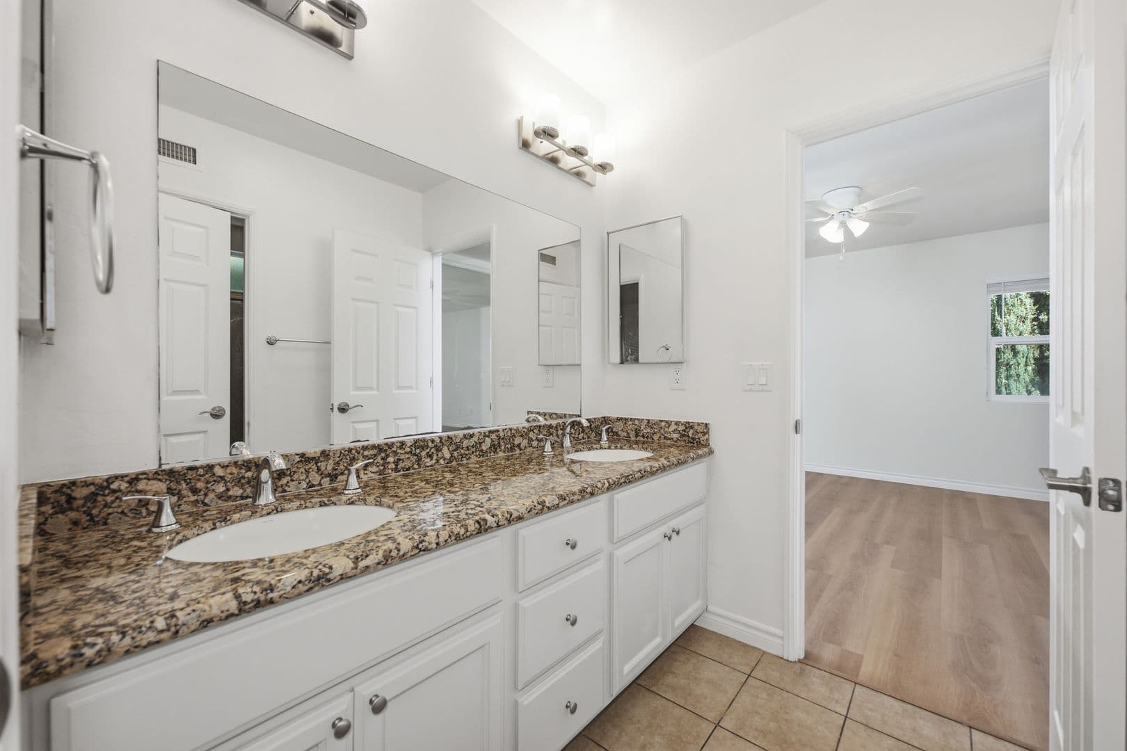 San Diego House: 6230 Rose Street