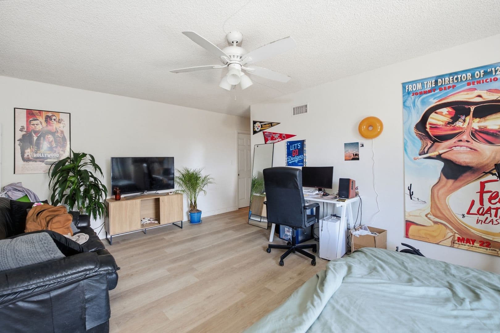 San Diego House: 5449-5451 Dorothy Drive