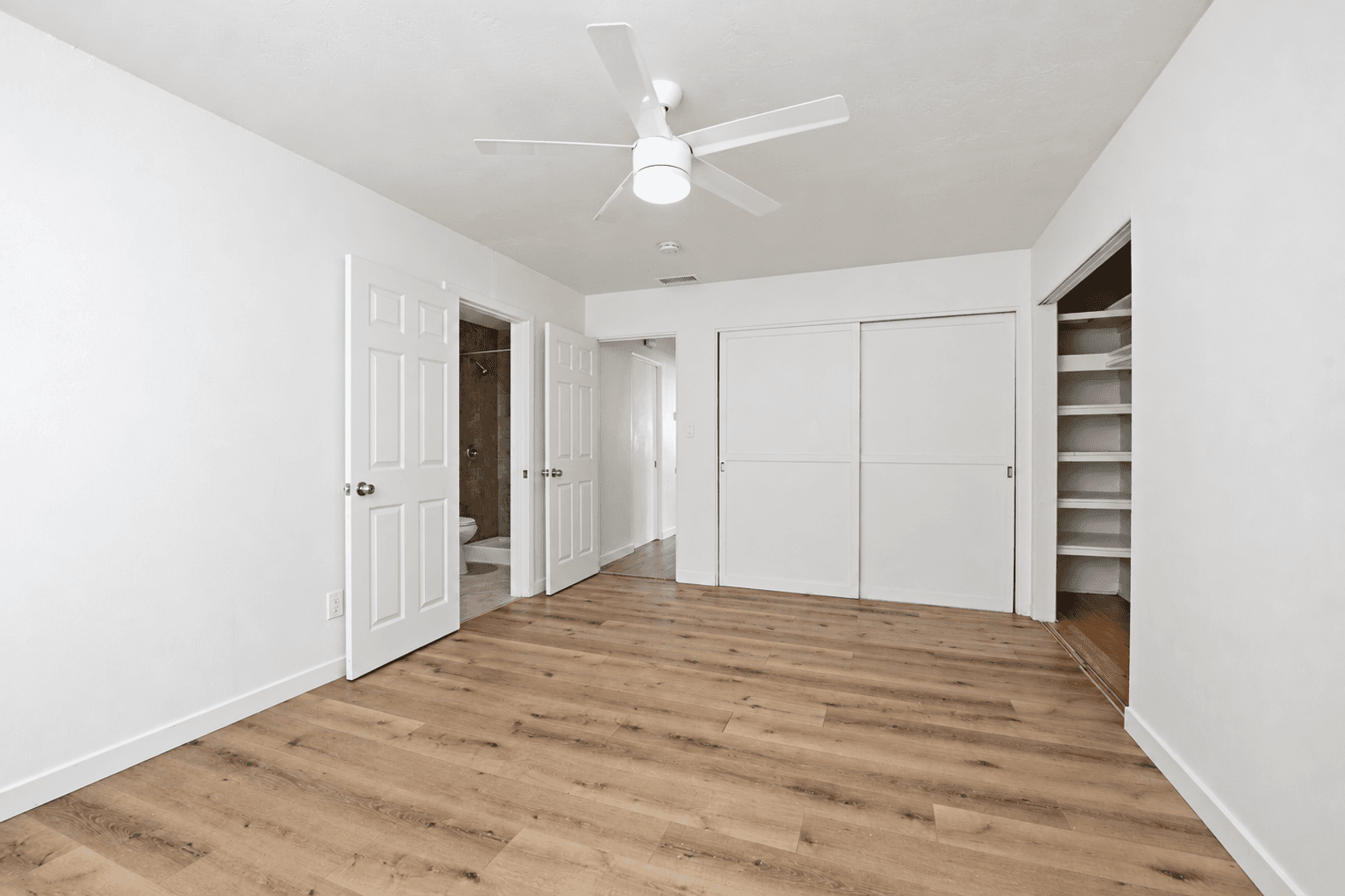 San Diego House: 6105 Dorothy Drive