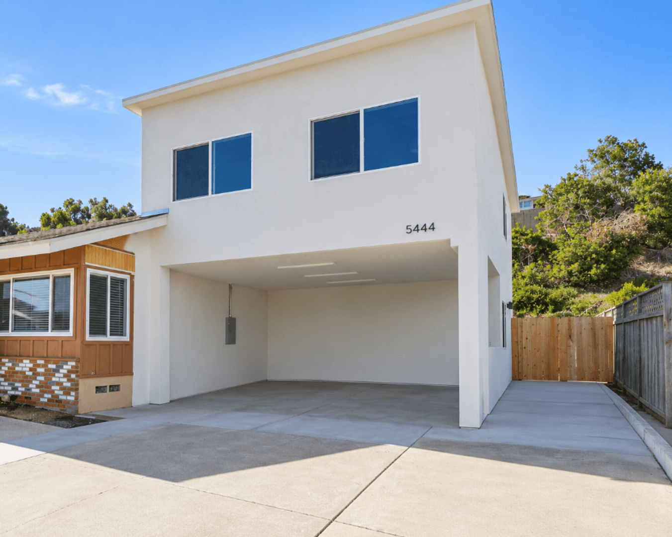 San Diego House: 5444 Brockbank Place