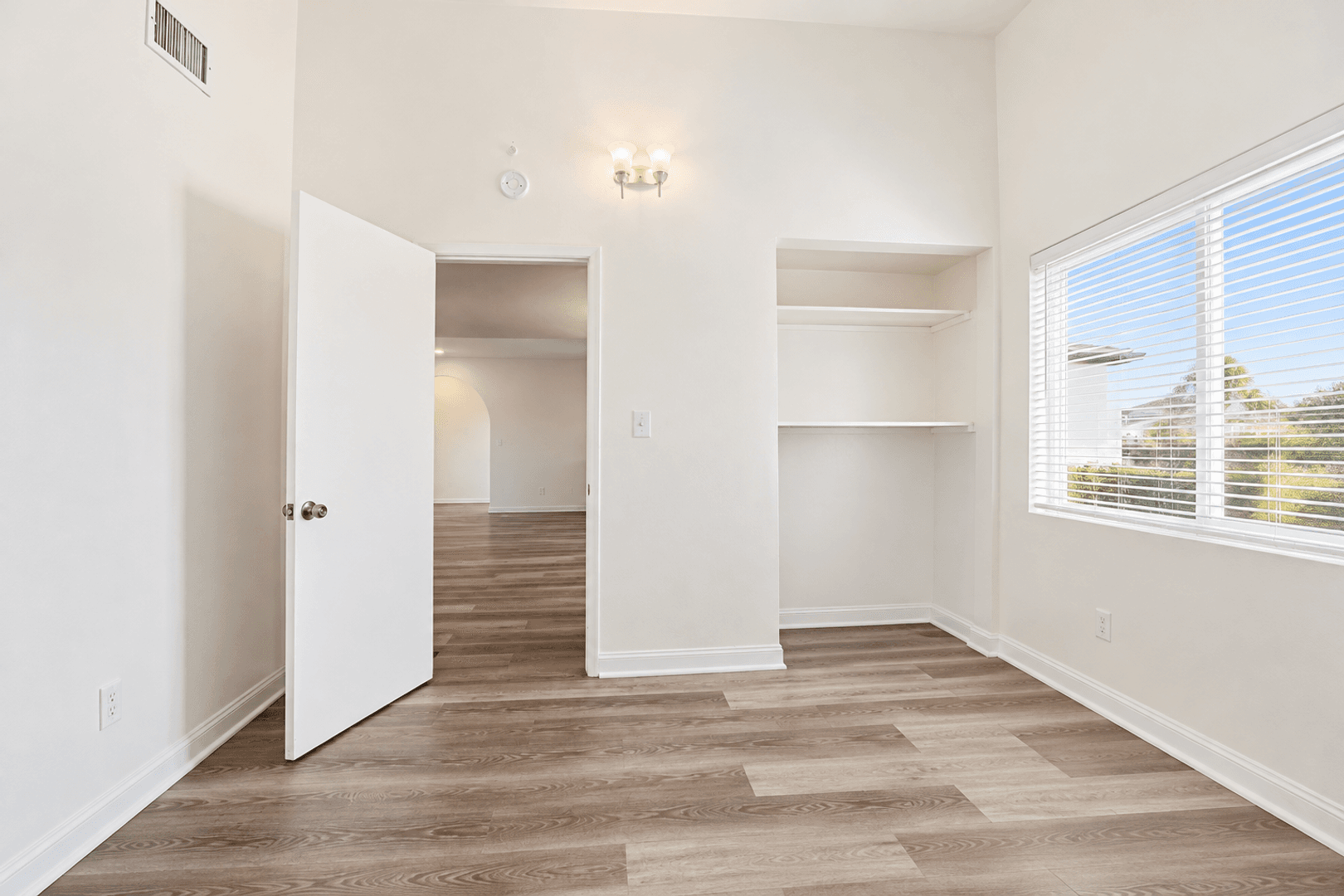 San Diego House: 5241 Remington Road