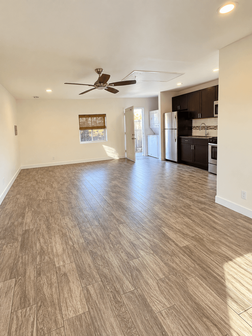 San Diego House: 6129 Pontiac Street Unit A